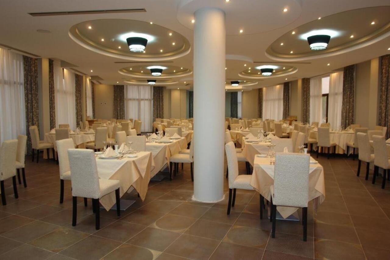 Hotel Airport Tirana Rinas Restaurant foto